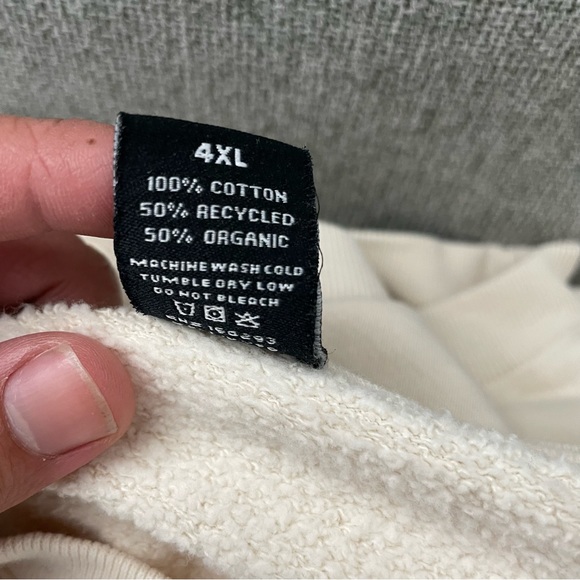 NEW PLEASING CREAM HARRY STYLES CREWNECK SWEATSHIRT - Picture 13 of 13